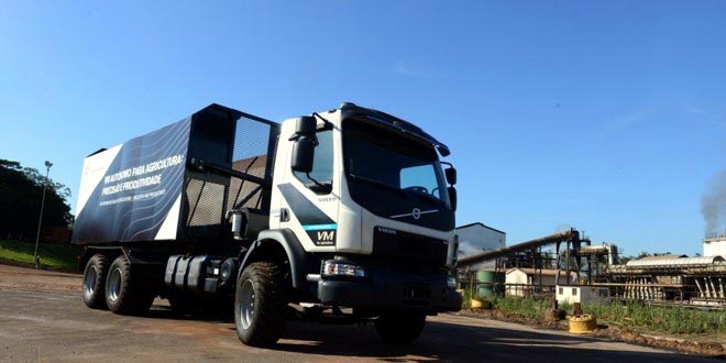 Volvo apresenta primeiro caminhão autônomo do Brasil
